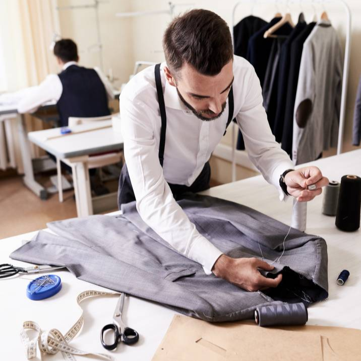 barucci-bespoke-fiinal-construction-bespoke-suit-making-process